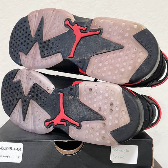 BIG KIDS Jordan 6 Retro - Picture 5 of 5